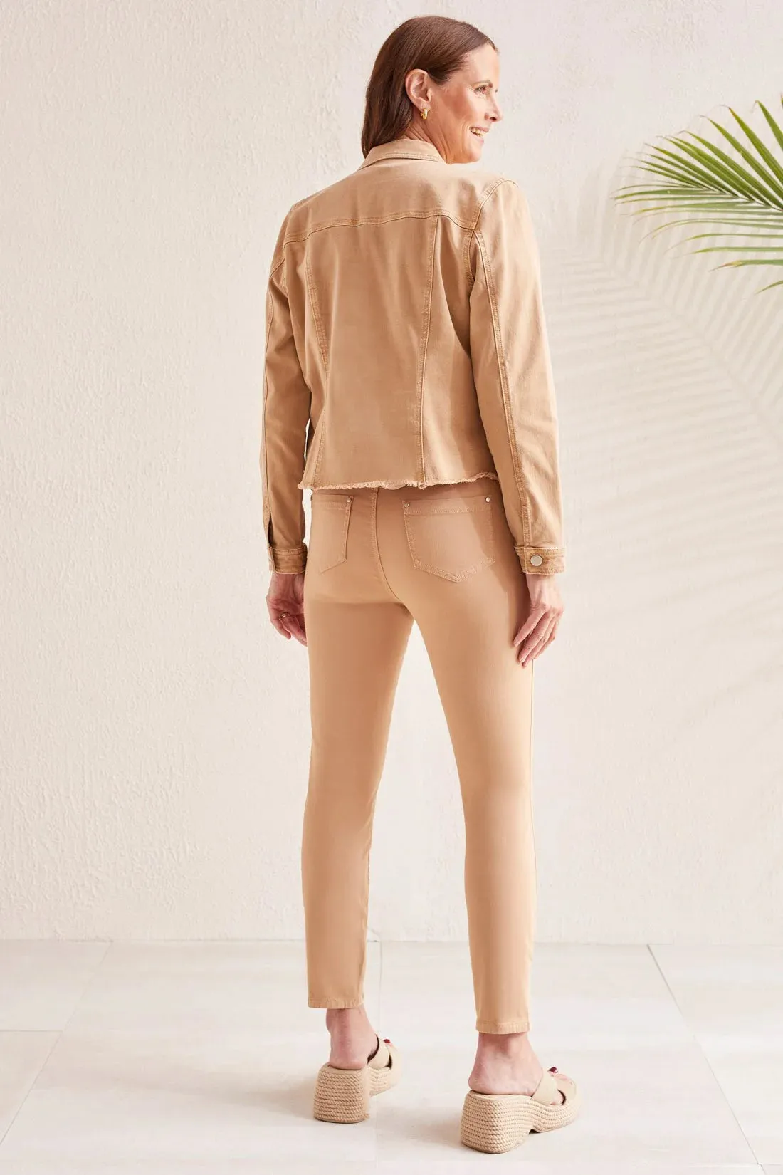 Button-Up Jacket with Raw Edge Hem (Dune)