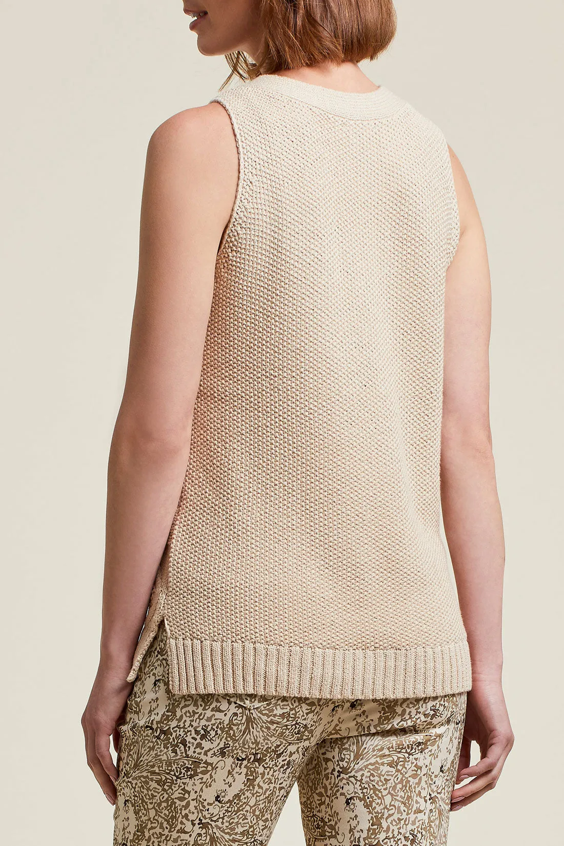 TR1255o Sleeve Less V-Neck Knit Sweater