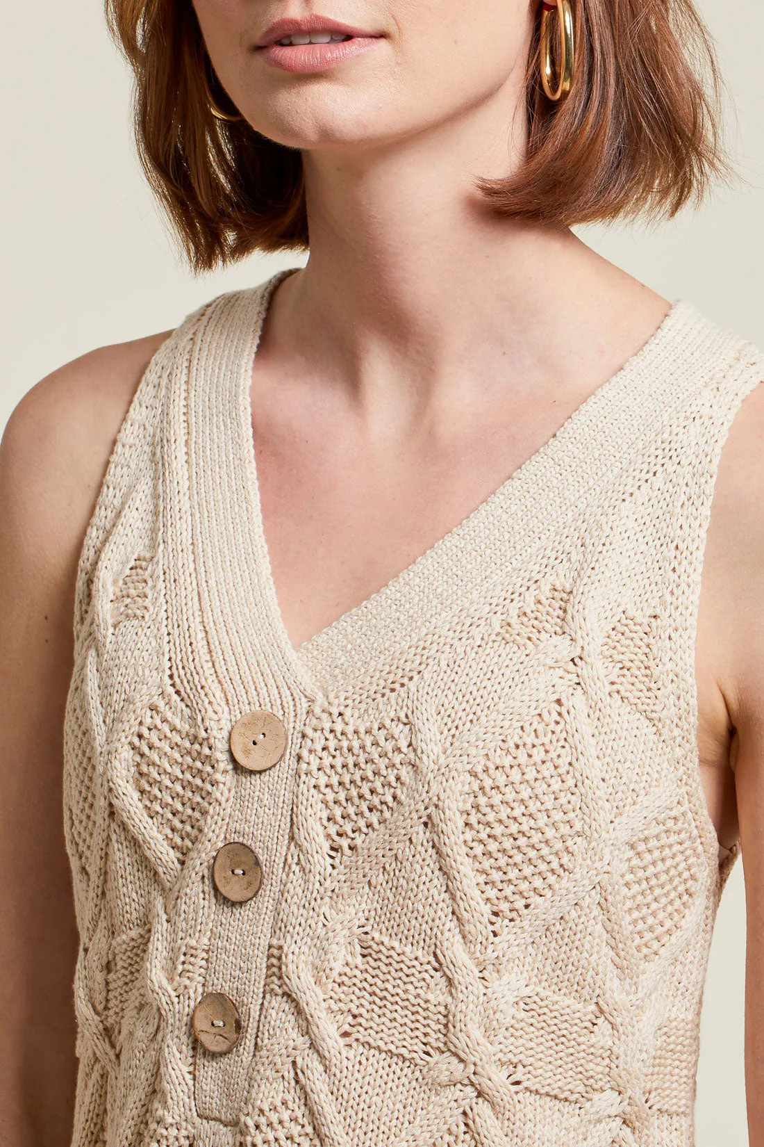 TR1255o Sleeve Less V-Neck Knit Sweater